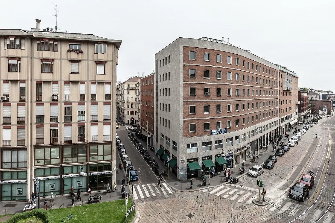 Apartment San Lorenzo Building Milan