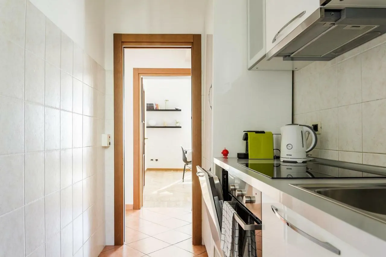 Apartment San Lorenzo Building Milan Italy