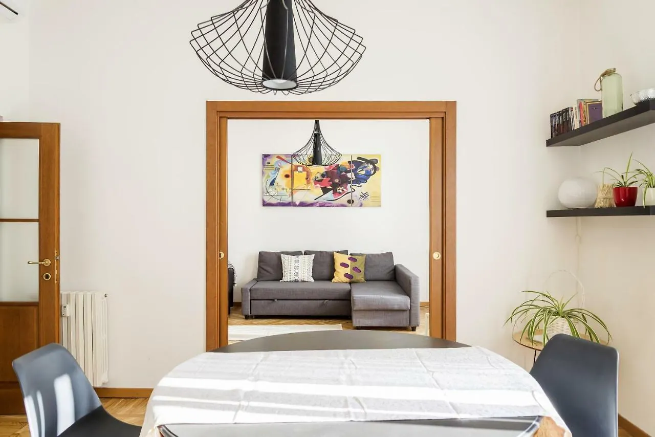 San Lorenzo Building Milánó Apartman